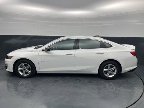 Used 2022 Chevrolet Malibu LS image 4