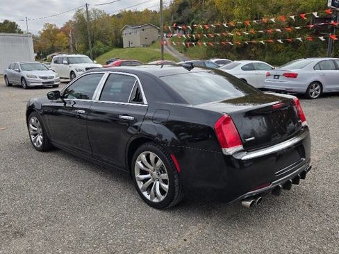 Used 2015 Chrysler 300 C image 3