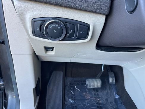 Used 2019 Lincoln MKC Reserve image 30