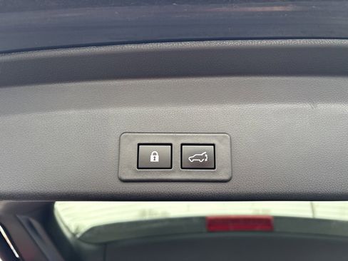 Certified 2023 Subaru Ascent Limited w/ Technology Package image 27