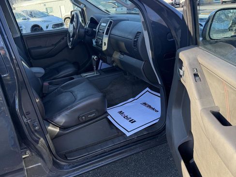 Used 2012 Nissan Frontier PRO-4X w/ Pro-4x Luxury Pkg image 13