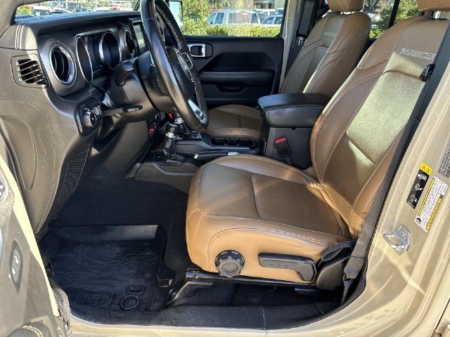 Used 2022 Jeep Wrangler Unlimited Rubicon w/ LED Lighting Group AWD/4WD image 18