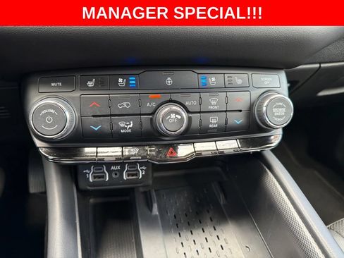 Used 2025 Dodge Durango R/T AWD/4WD image 31