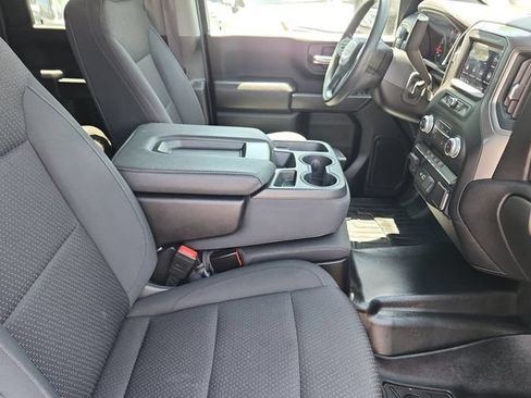 Used 2024 GMC Sierra 2500 Pro w/ Convenience Package AWD/4WD image 19