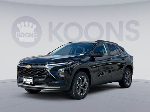 New 2026 Chevrolet Trax LT w/ Driver Confidence Package image 1