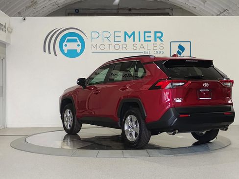Used 2025 Toyota RAV4 XLE w/ Convenience Package image 4