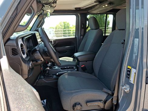Certified 2025 Jeep Wrangler Unlimited Sport AWD/4WD image 13