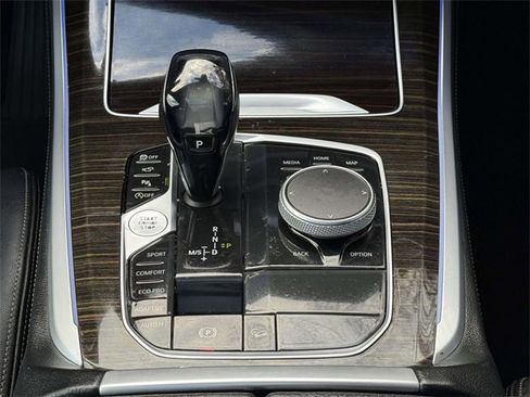 Used 2020 BMW X5 xDrive40i w/ Premium Package image 16