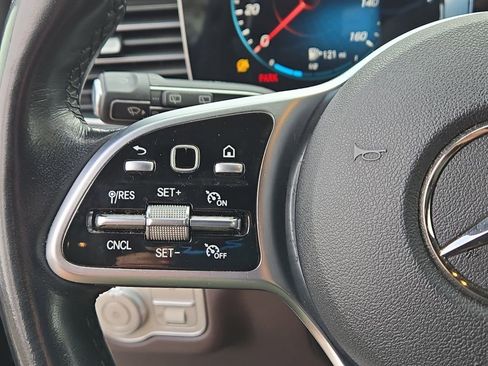 Used 2023 Mercedes-Benz GLE 350 4MATIC image 23