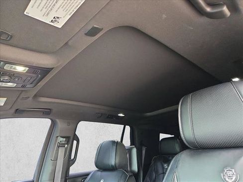 Used 2021 GMC Yukon AT4 w/ AT4 Premium Plus Package AWD/4WD image 10