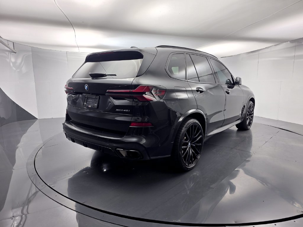 Used 2024 BMW X5 xDrive40i w/ M Sport Package AWD/4WD image 6