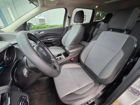 Used 2017 Ford Escape SE AWD/4WD image 14