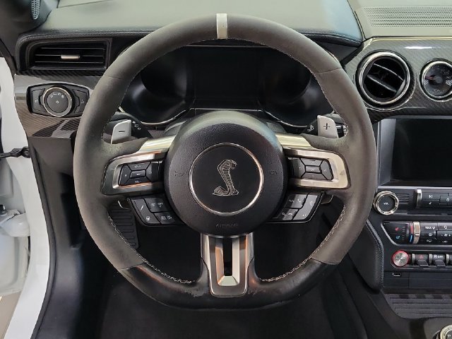 Used 2022 Ford Mustang Shelby GT500 w/ Technology Package RWD image 9