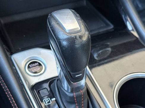 Used 2024 Nissan Altima 2.5 SR FWD image 32