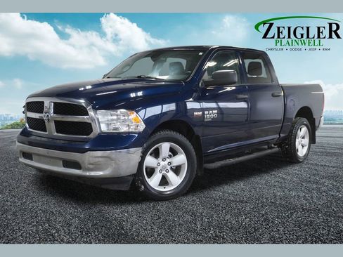 Used 2023 RAM 1500 Classic SLT image 1