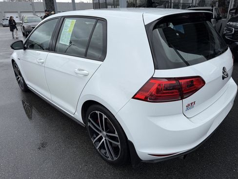 Used 2017 Volkswagen GTI Sport image 3