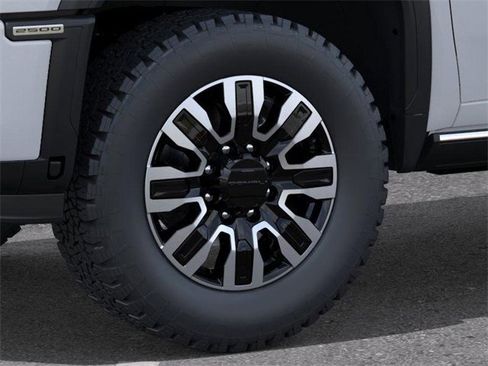 New 2026 GMC Sierra 2500 Denali Ultimate w/ LPO, Black Badging Package image 9