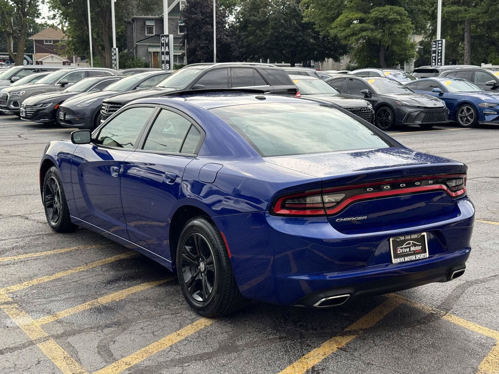 Used 2021 Dodge Charger SXT w/ Leather Interior Group RWD image 8