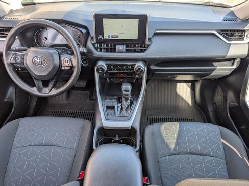 Used 2025 Toyota RAV4 XLE FWD image 4