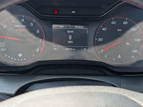 Used 2024 Chevrolet Trax RS w/ Driver Confidence Package FWD image 32