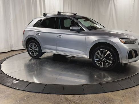 Used 2024 Audi Q5 2.0T Premium Plus w/ Premium Plus Package image 3