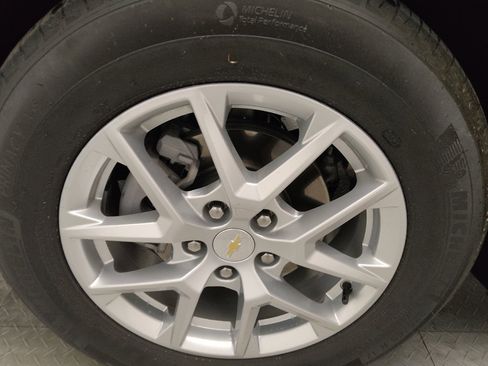 Used 2024 Chevrolet Equinox LT image 31