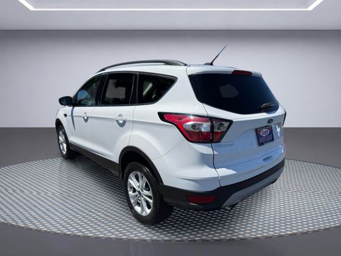 Used 2018 Ford Escape SE AWD/4WD image 4