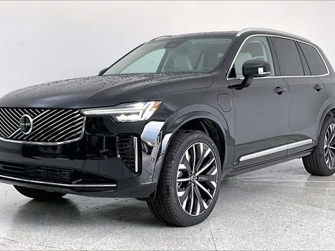 New 2026 Volvo XC90 T8 Ultra w/ Protection Package Premier AWD/4WD image 2