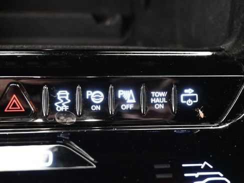 Used 2024 Jeep Grand Wagoneer L Series II w/ Quick Order Packagew 28T image 33