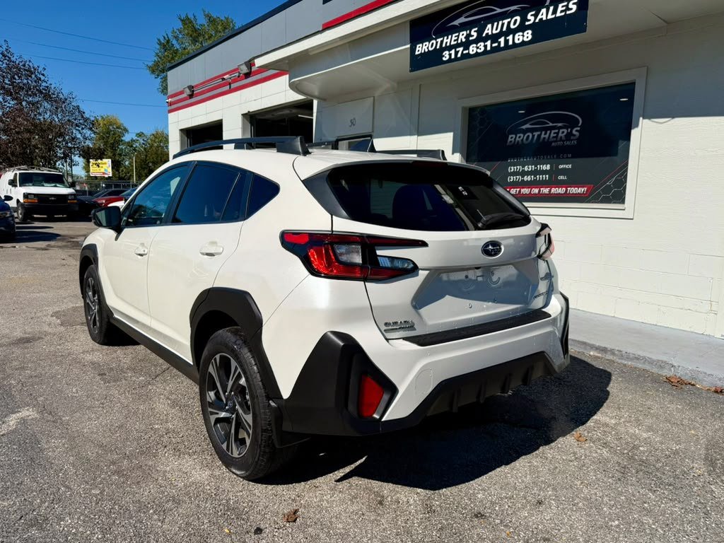 Used 2024 Subaru Crosstrek 2.0i Premium AWD/4WD image 16