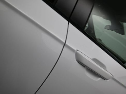 New 2025 Jeep Grand Cherokee L Limited w/ Black Appearance Package image 17