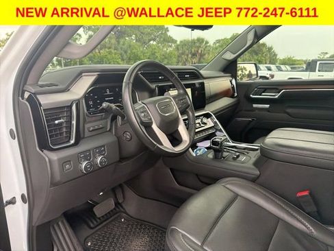 Used 2024 GMC Sierra 1500 Denali w/ Technology Package AWD/4WD image 8