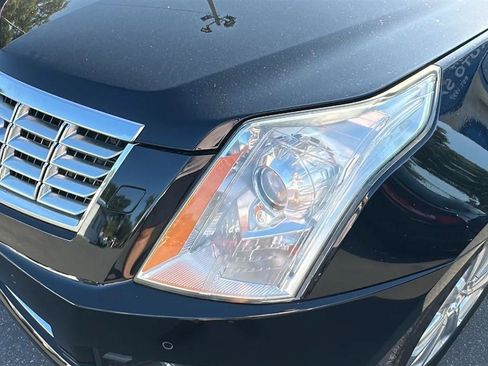 Used 2014 Cadillac SRX Performance w/ Driver Assist Package FWD image 39