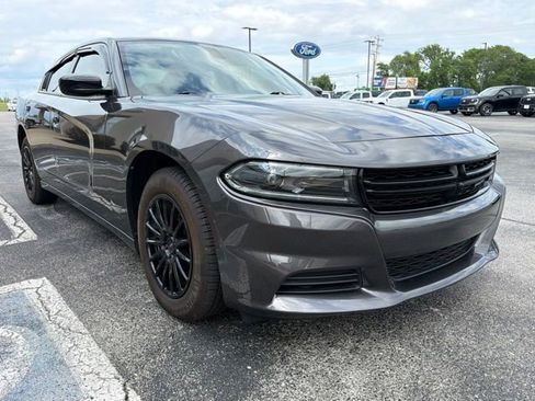 Used 2023 Dodge Charger SXT RWD image 3