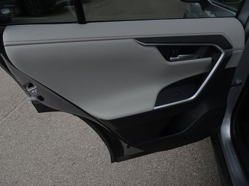 Used 2020 Toyota RAV4 Limited w/ All Weather Liner Package AWD/4WD image 16
