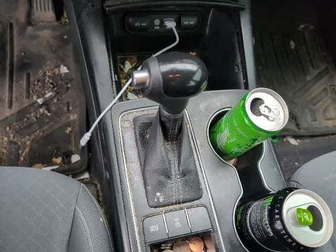 Used 2017 Kia Sorento LX image 18