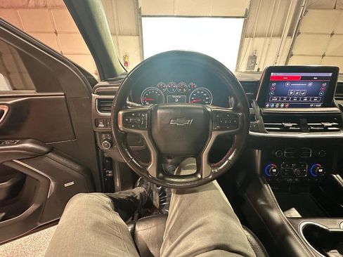 Used 2021 Chevrolet Suburban RST image 24
