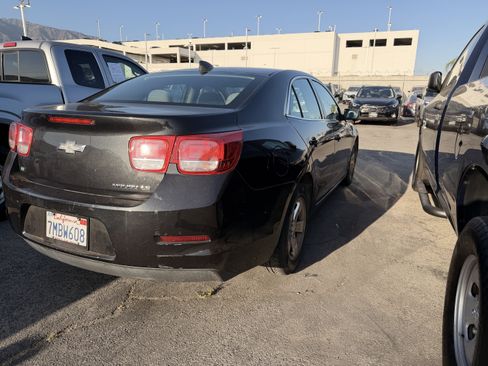 Used 2015 Chevrolet Malibu LS FWD image 2