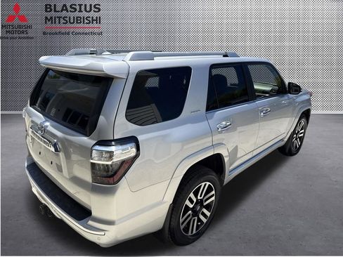 Used 2024 Toyota 4Runner Limited AWD/4WD image 75