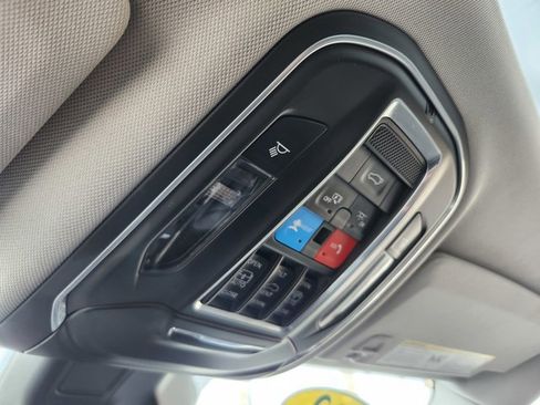 Used 2022 Jeep Grand Cherokee Limited 4xe image 18