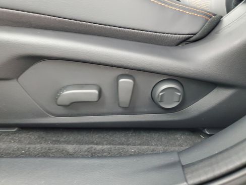 New 2026 Subaru Crosstrek 2.5i Limited w/ Crosstrek Mirror Package AWD/4WD image 29