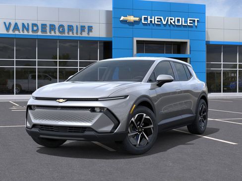 Used 2026 Chevrolet Equinox EV LT image 32