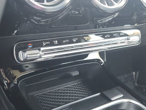 New 2025 Mercedes-Benz CLA 250 4MATIC image 23