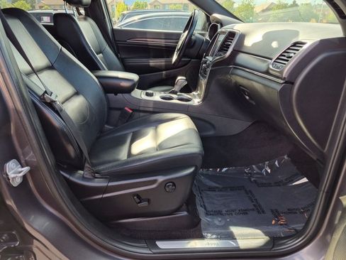Used 2018 Jeep Grand Cherokee Limited AWD/4WD image 22
