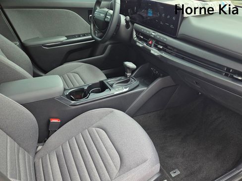 New 2025 Kia K4 EX image 10