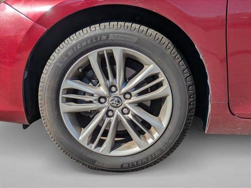 Used 2016 Toyota Camry SE image 12