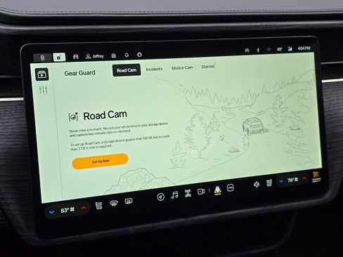 Used 2024 Rivian R1S Adventure image 43