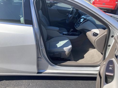 Used 2020 Chevrolet Malibu LS w/ Driver Confidence Package II image 24