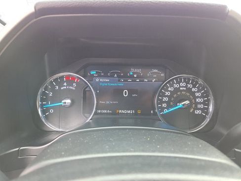 Used 2019 Ford F250 Lariat w/ Chrome Package image 22