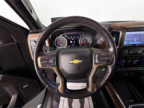 Used 2021 Chevrolet Silverado 1500 High Country w/ Technology Package image 11